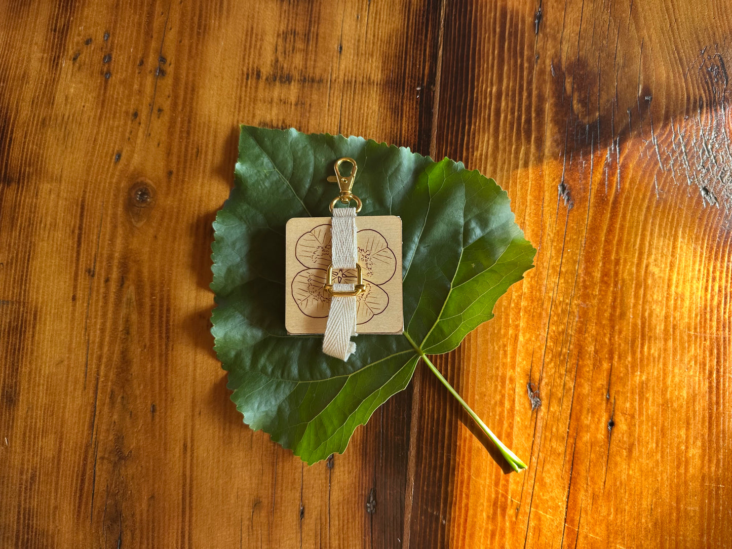 Clover Petal Press | Strap Micro Flower Press with Keychain Clip