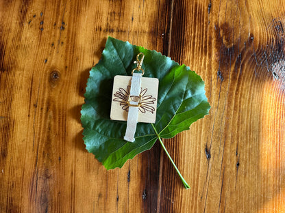 April Daisy Petal Press | Strap Micro Flower Press with Keychain Clip