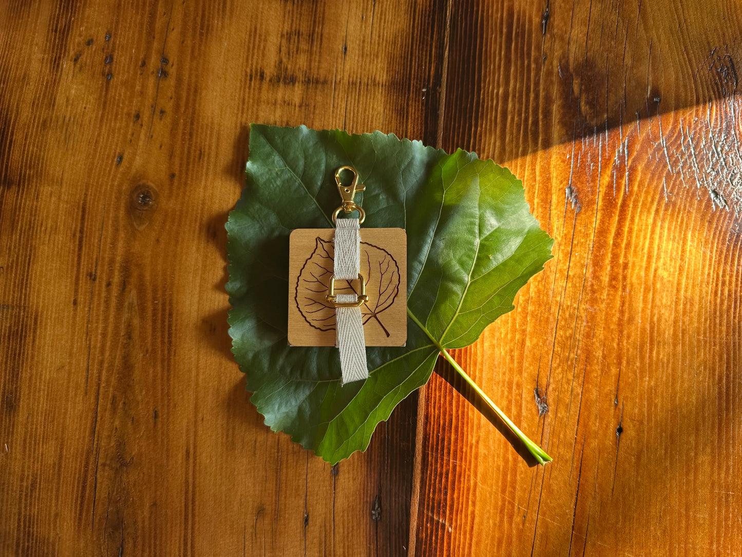 Quaking Aspen Petal Press | Strap Micro Flower Press with Keychain Clip