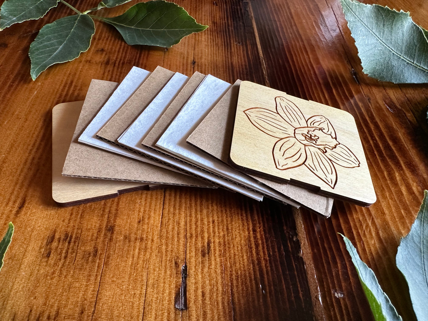 December Narcissus Petal Press | Strap Micro Flower Press with Keychain Clip