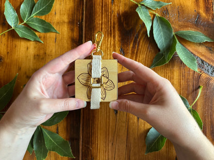 December Narcissus Petal Press | Strap Micro Flower Press with Keychain Clip