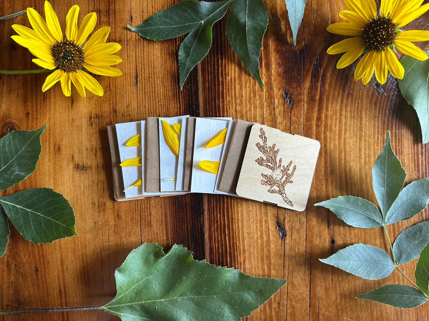 Juniper Petal Press | Strap Micro Flower Press with Keychain Clip