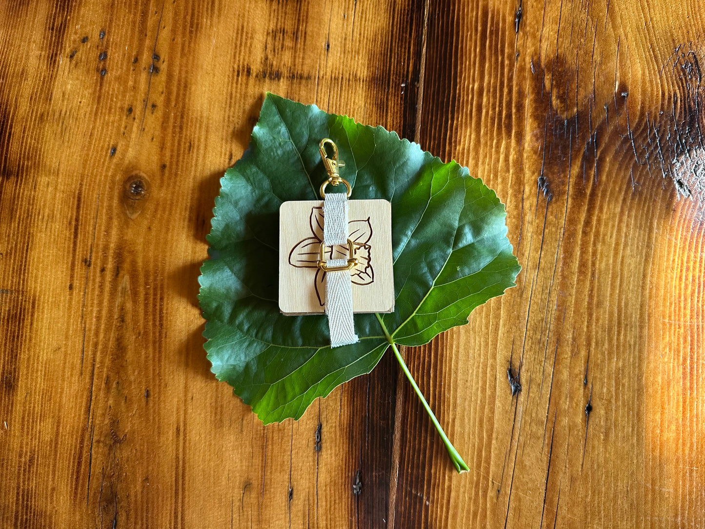 March Daffodil Petal Press | Strap Micro Flower Press with Keychain Clip