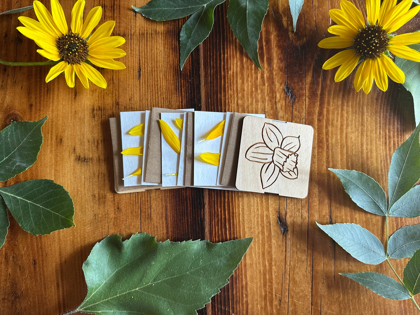 March Daffodil Petal Press | Strap Micro Flower Press with Keychain Clip