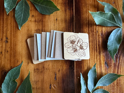 Syringa Petal Press | Strap Micro Flower Press with Keychain Clip